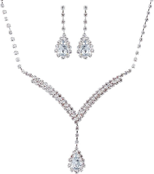 Jewelry set with necklace and earrings on a white background
[image_link]
