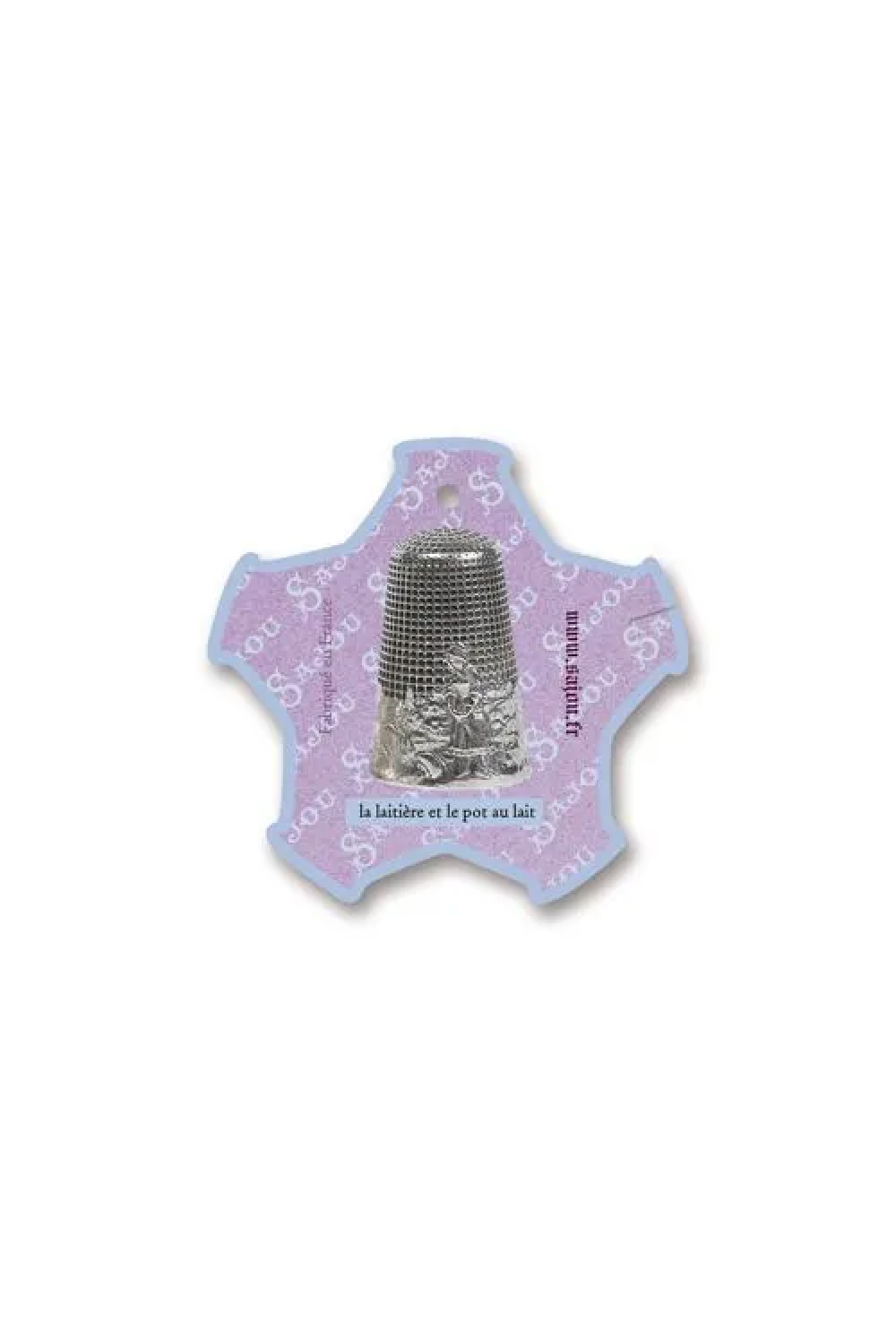 A small silver-colored metal thimble charm mounted on a light purple and white star-shaped thread card.
Photo by Sajou.fr [additional_image_link]