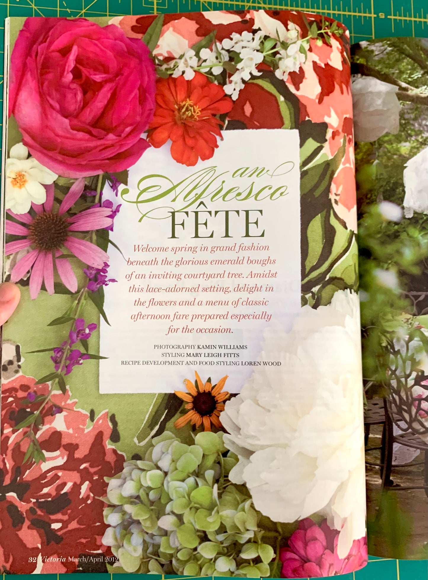 An Afresco Fete surrounded by flowers
[additional_image_link]
