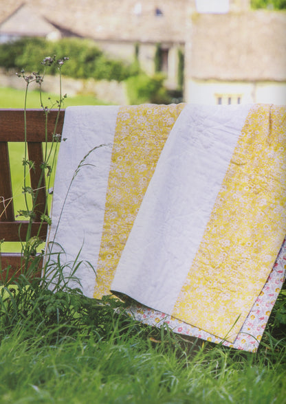 Quilting With Liberty Fabrics: 14 Quilts Celebrating 140 Years of Fabric by Liberty of London