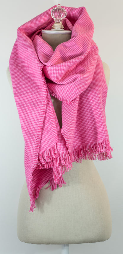 Bubblegum Pink Houndstooth Flannel Blanket Scarf: 23" x 72" Shawl with Kilt Pin