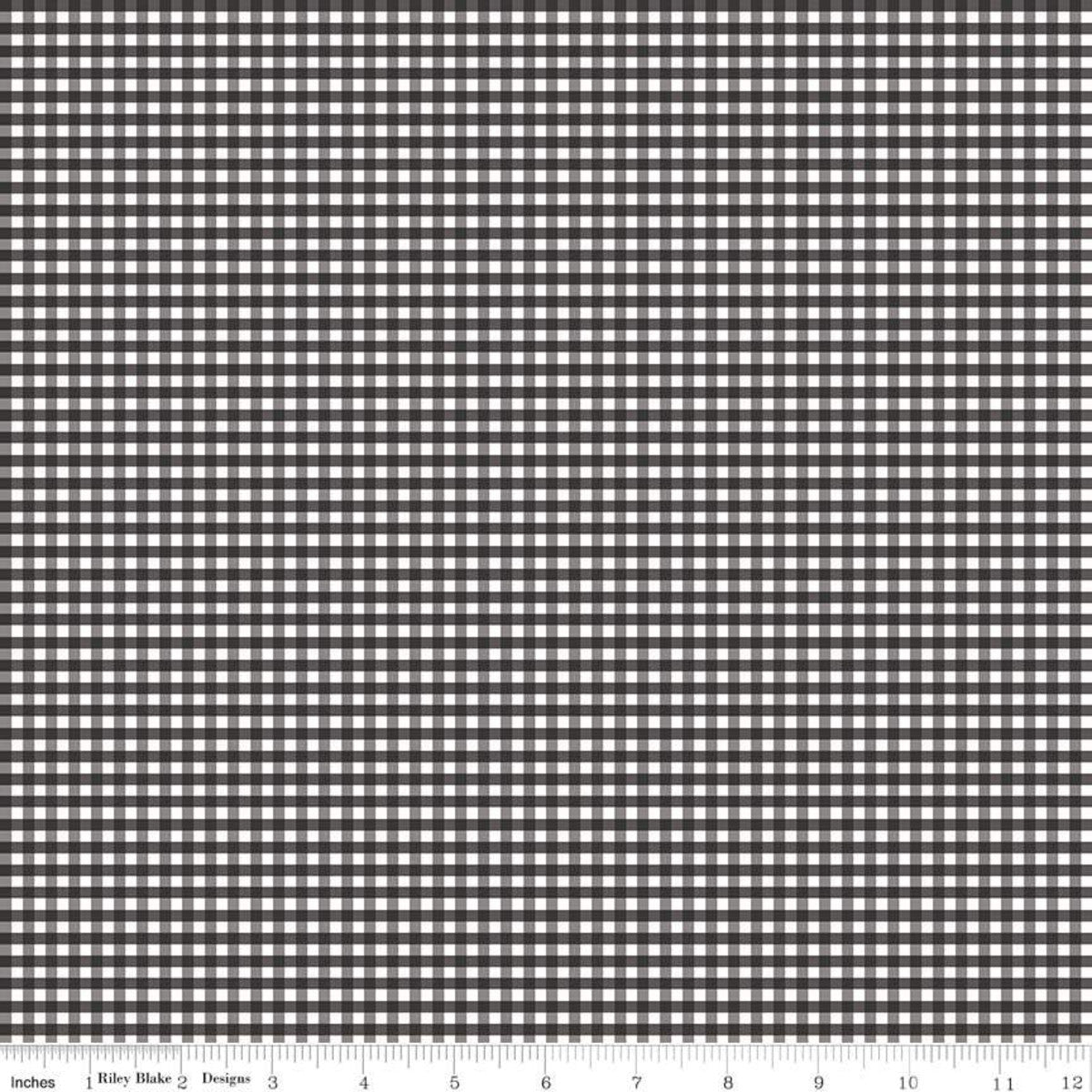 A close-up of a black and white gingham checkered fabric pattern.
Photo by Rileyblakedesigns.com [additional_image_link]