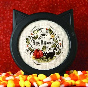 HALLOWEEN OCTAGON Cross Stitch Embroidery Kit from The Sweetheart Tree: Pattern, Linen, Floss, Beads