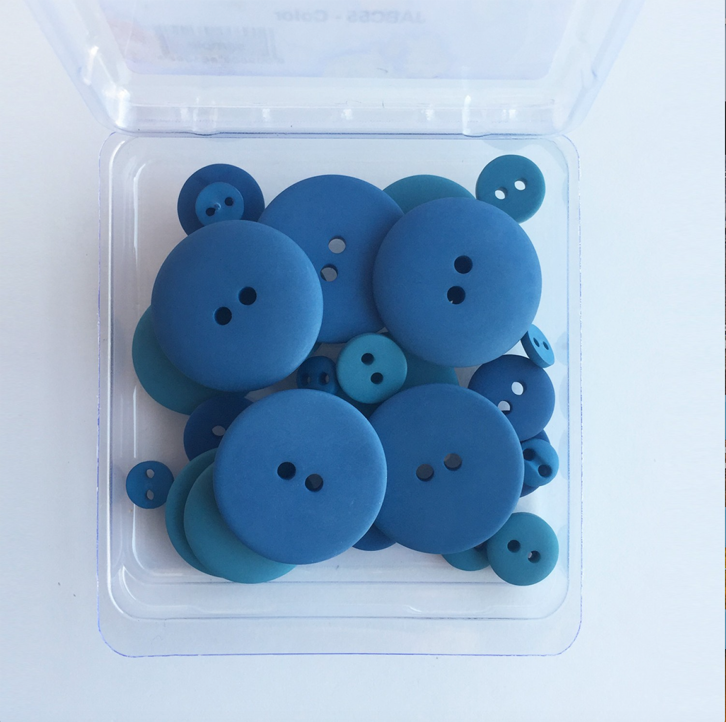 Photo by JustAnotherButtonCompany.com [image_link]